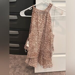 Woman’s leopard print top small size